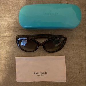 Adorable Kate Spade sunglasses